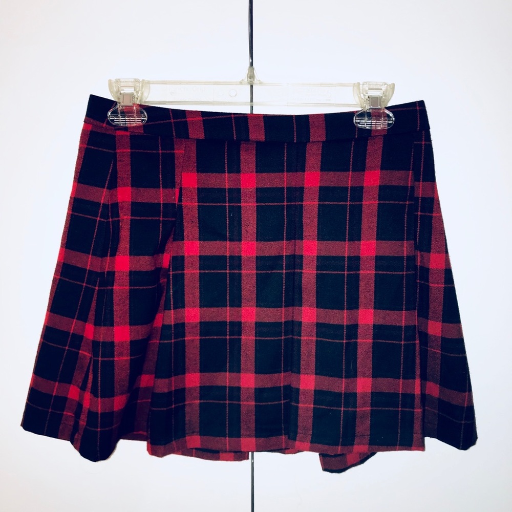Black and red checkered mini skirt